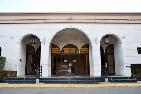 Dar Al Hijrah Islamic Center (DAIC), Falls Church, VA, United States, 2015-10-13, 