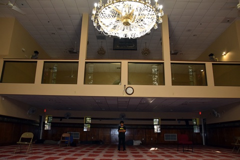 Dar Al Hijrah Islamic Center (DAIC), Falls Church, VA, United States, 2015-10-13, 