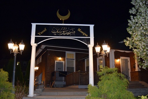 Yusuf Mosque, Brighton, MA, United States, 2015-5-5, 