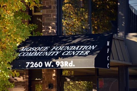 Mosque Foundation Community Center, Bridgeview, IL, United States, 2015-11-1, 
