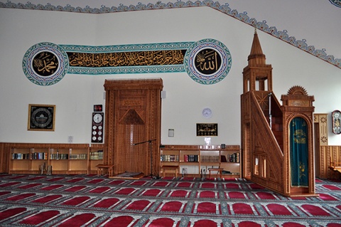 Azizya Mosque, London, , United Kingdom, 2013-8-4, 